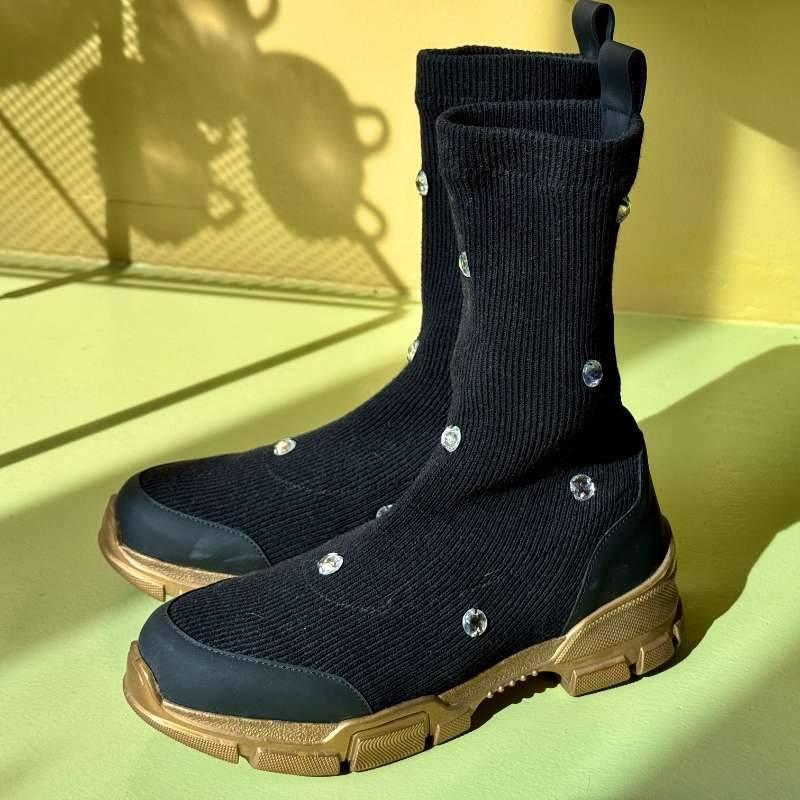 Ökklaboots með steinum
